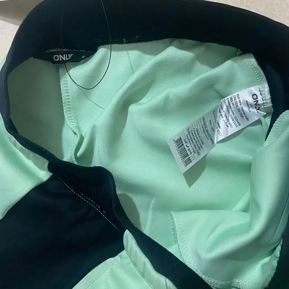 ONLY Play Women’s Dry-Fit Track Pants - Picture 4 of 8